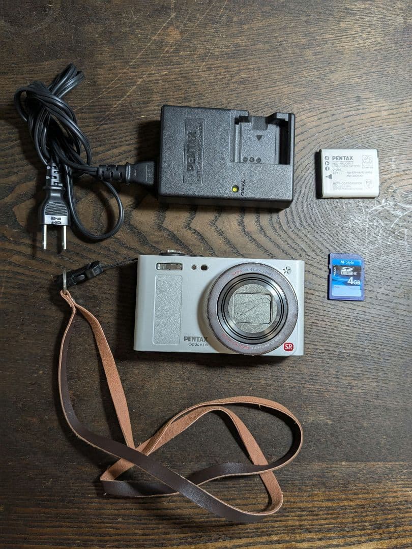 PENTAX Optio RZ18 ホワイト 16メガピクセル