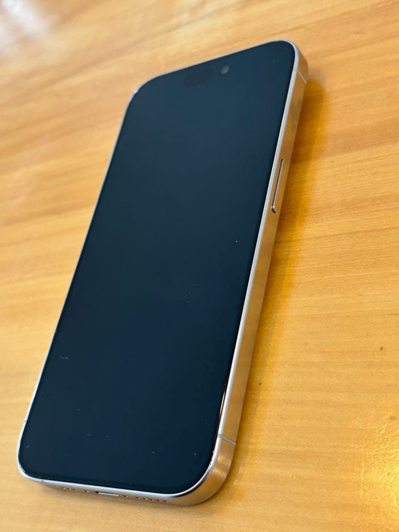 Apple iPhone 15pro 本体 128GB ホワイト