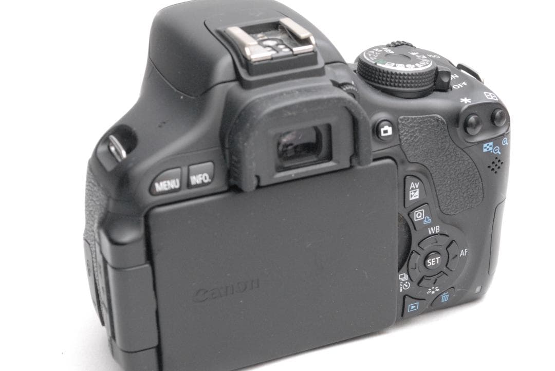 Canon EOS kiss X5/EFS-18-55mm ISⅡ (良品）