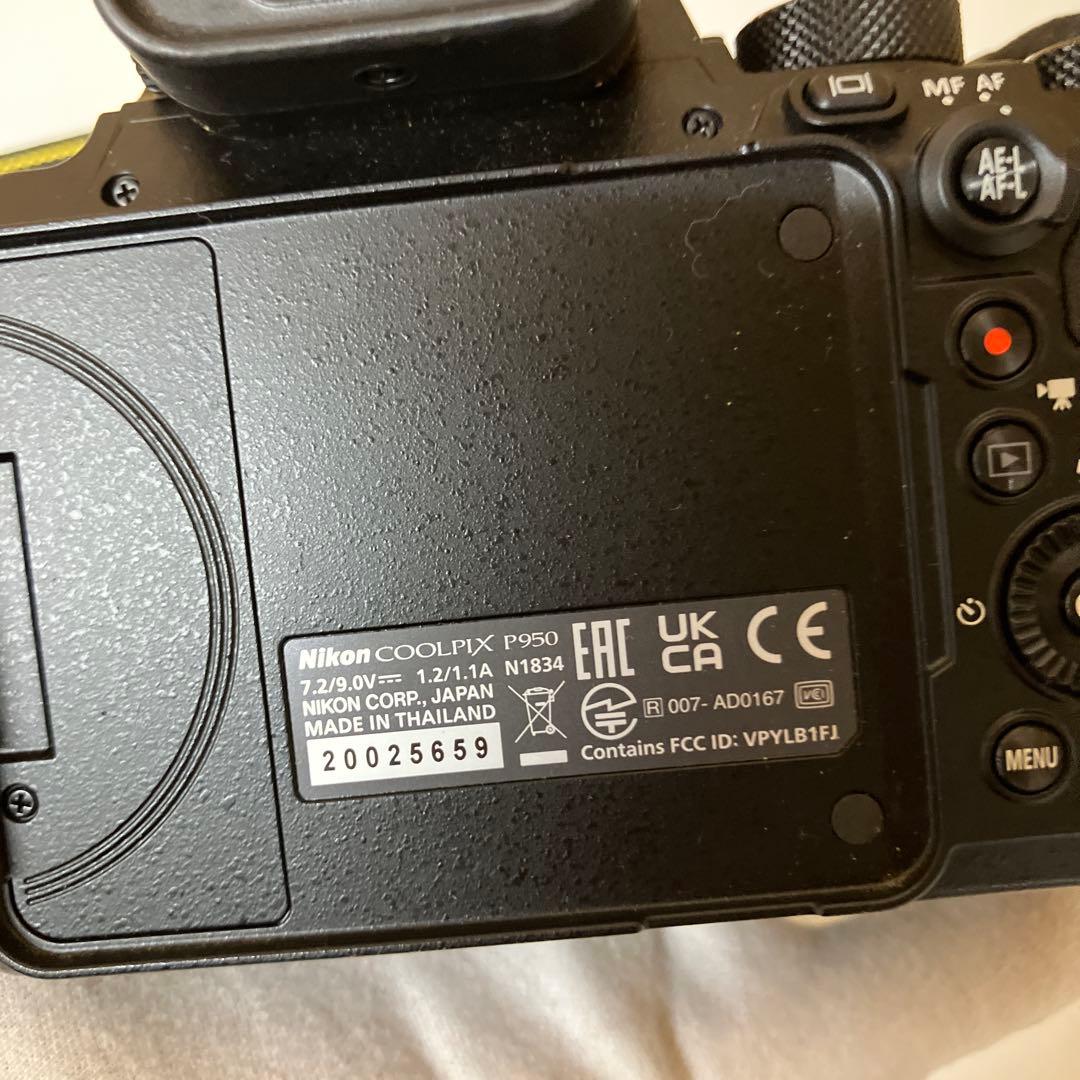 E105 Nikon ニコン P950 COOLPIX デジタルカメラ