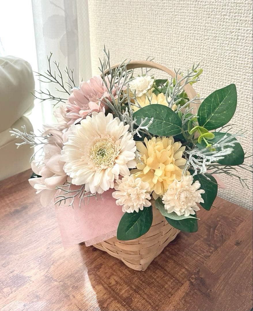 優しい春色のフラワーバスケット　お花の贈り物　*＊ラッピング無料*＊