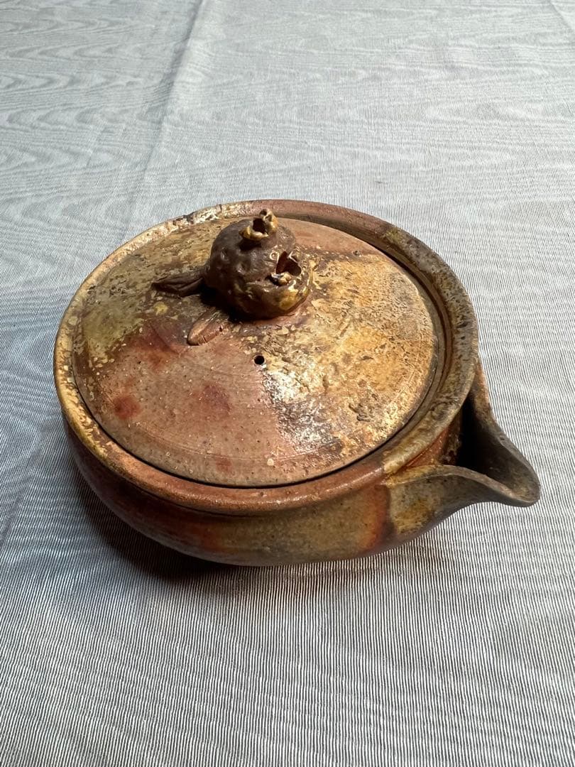 備前焼　宝瓶　柘榴　陶印あり