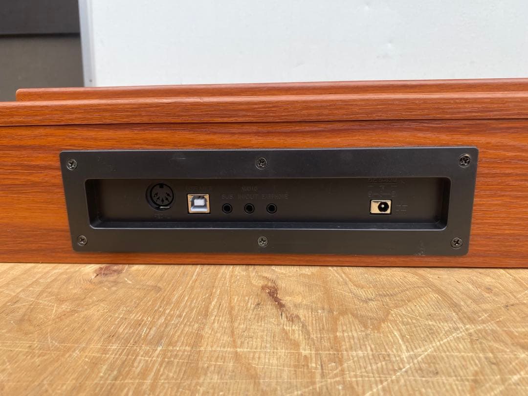 longeye mold2 電子ピアノ　2024年製　中古品