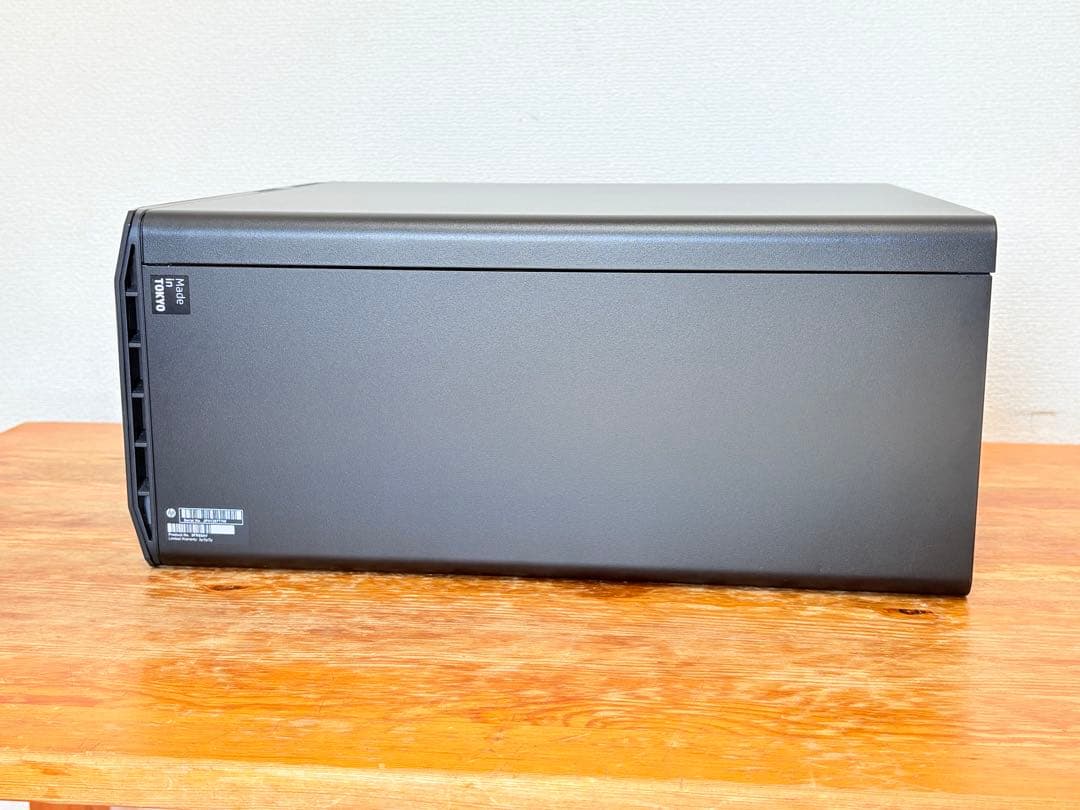 ベアボーン状態のHP Z2 Tower G5（Xeon W-1250付き）
