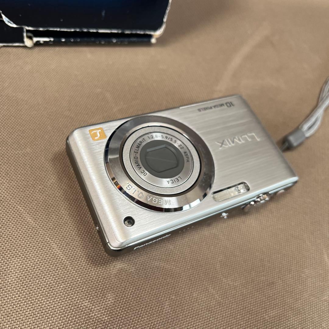 LUMIX DMC-FS7 シルバー デジタルカメラ　【動作確認済】