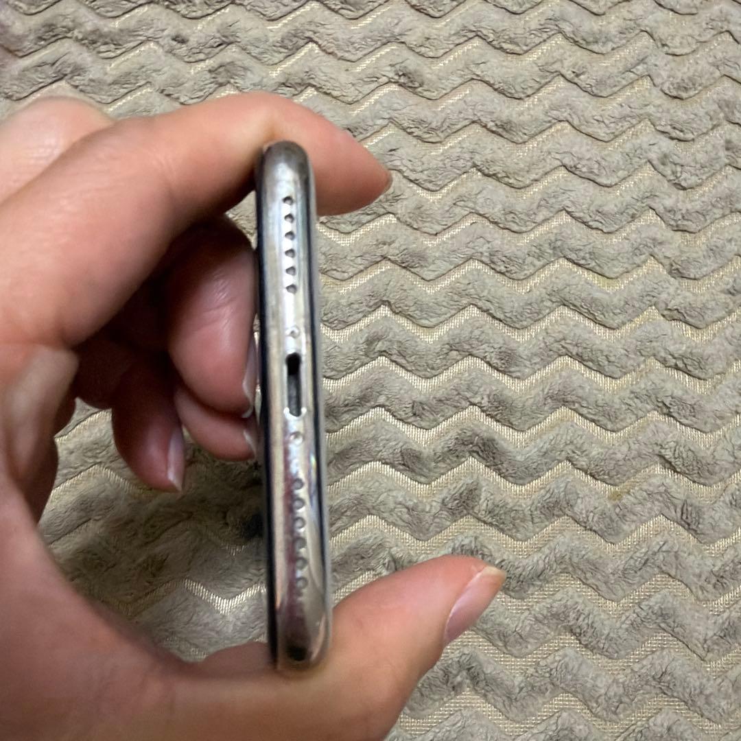 iPhone X 64GB シルバー 国内版SIMフリー