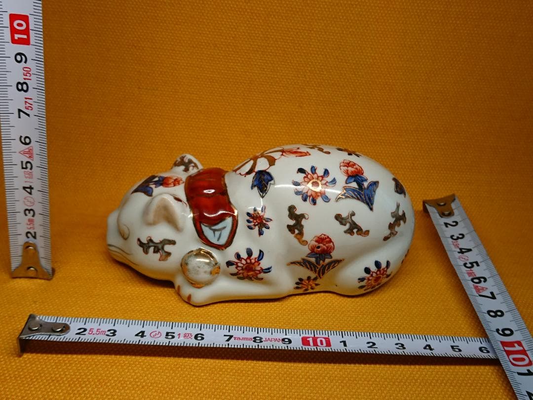【美品】猫　白猫　眠り猫　骨董　陶器　置物　インテリア　工芸品　美術品A2862