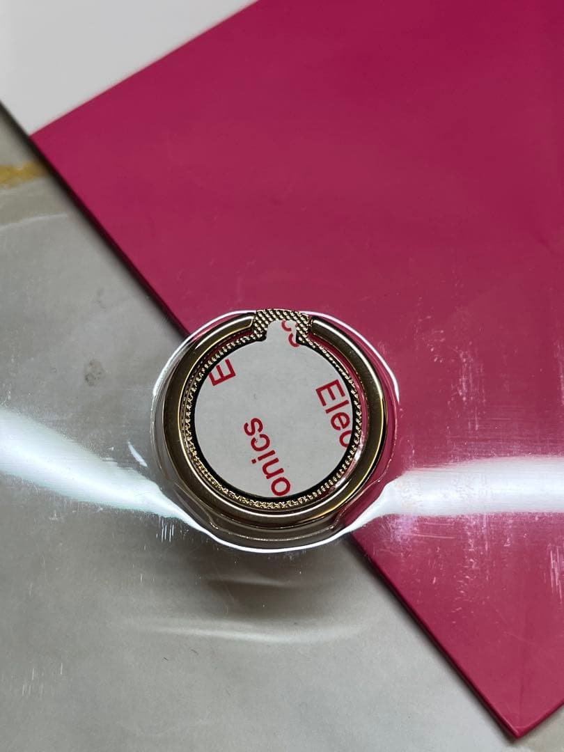 【新品未使用】01 ケイトスペード　iPhone15 スマホケース　カバー