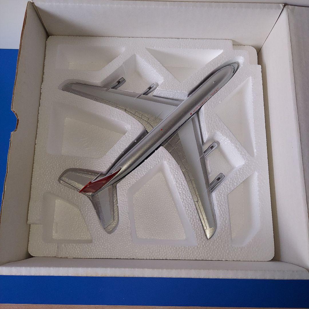 ノースウエスト航空 B-707