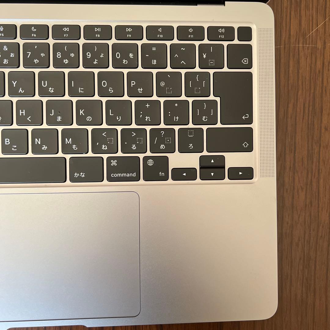 MacBook Air 13-inch M1 2020 充放電回数16回　美品
