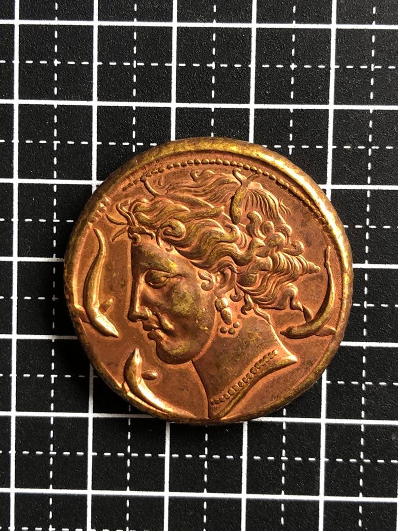 N2506【ギリシャ】金色　硬貨　古銭　　メダル