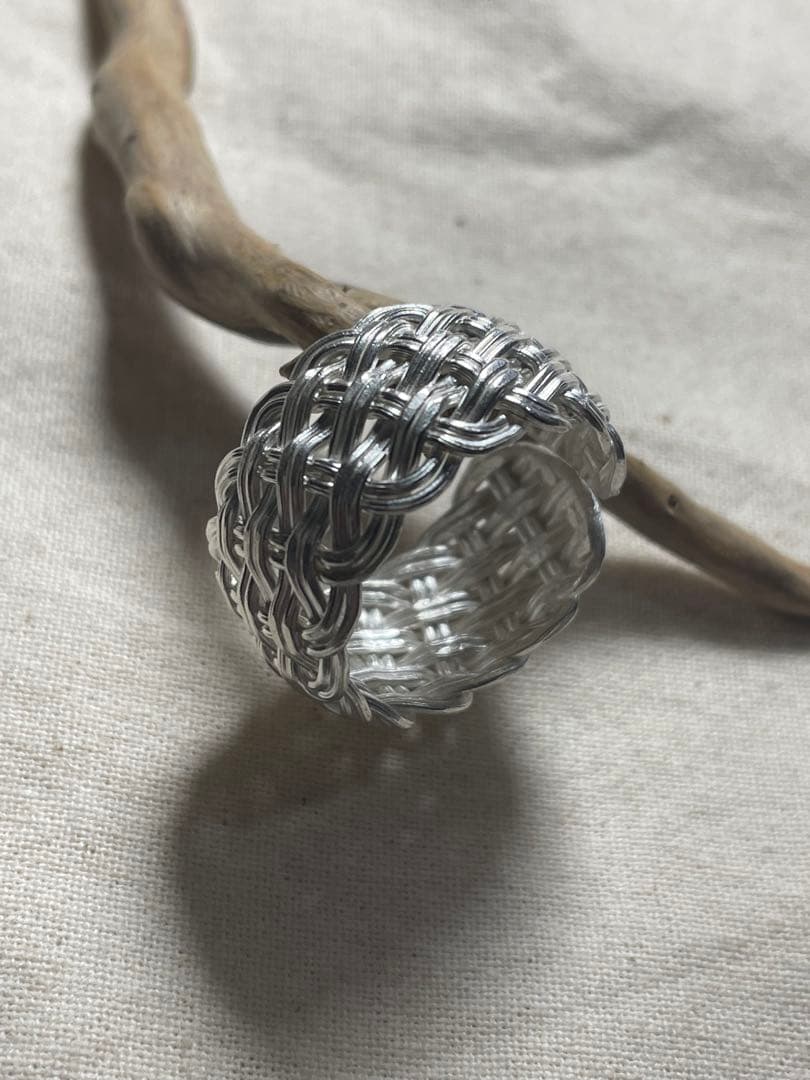 緻密編み込み純銀甲丸Karensilverリング12ミリ指輪透かし網目模様20や