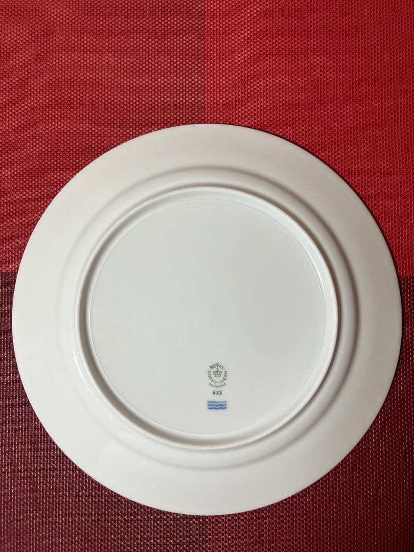 【ロイヤルコペンハーゲン】ホワイトフルーテッドハーフレースプレート25cm 4枚
