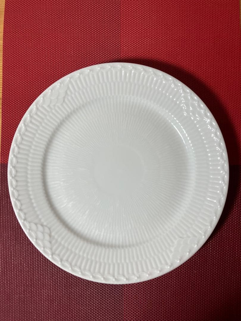【ロイヤルコペンハーゲン】ホワイトフルーテッドハーフレースプレート25cm 4枚