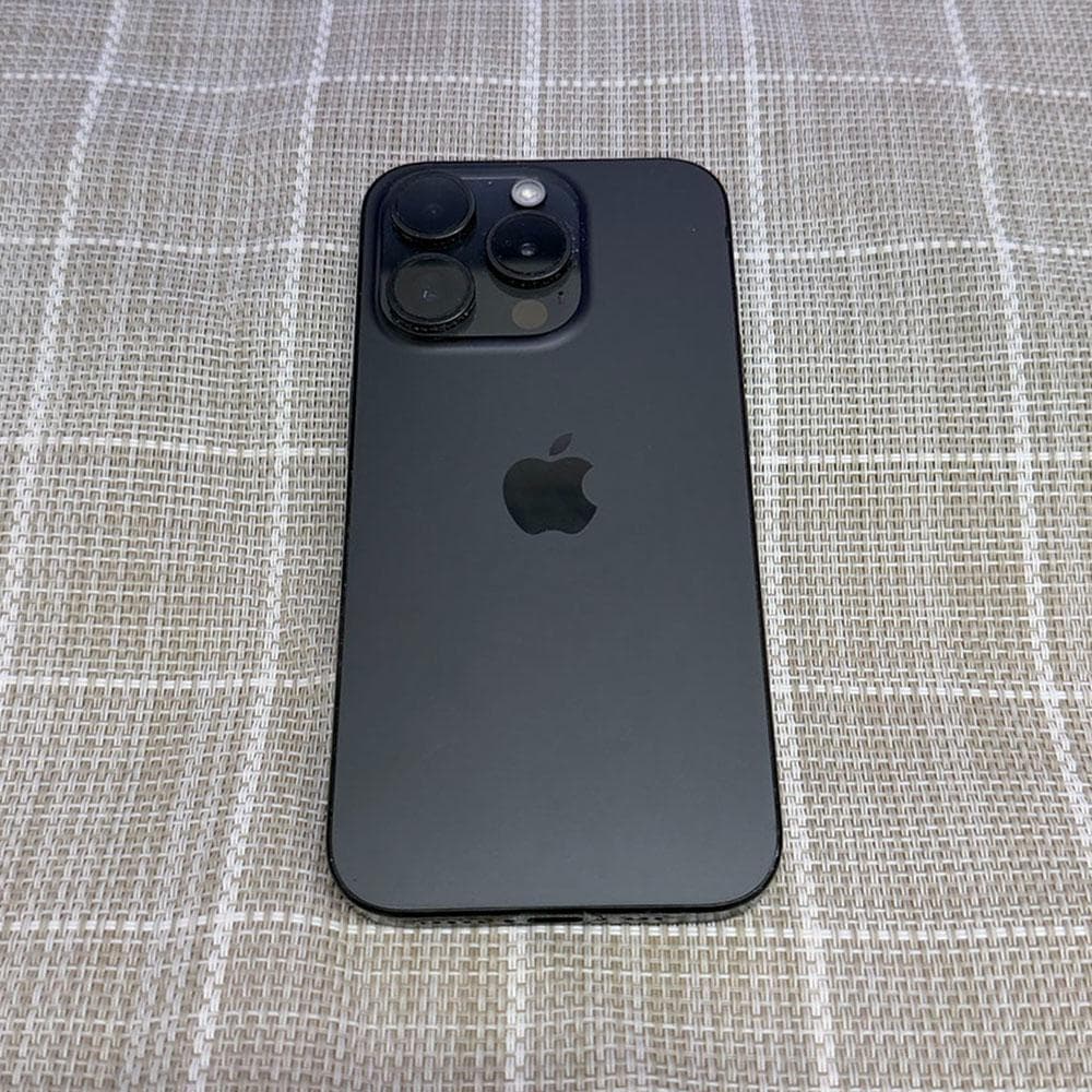 iPhone 15Pro + CASETiFY＆ハローキティコラボケースセット