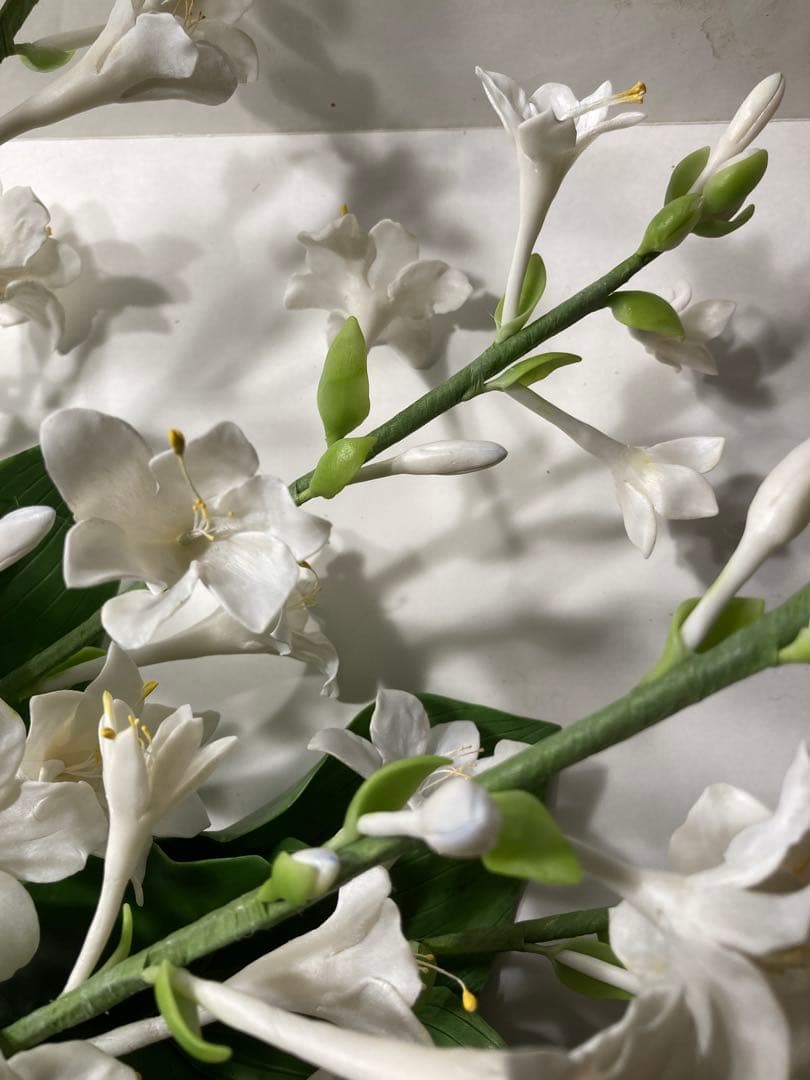 鶯さん専用 クレイフラワー　白花ギボウシ（たまのかんざし）