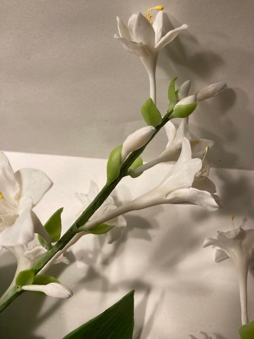 鶯さん専用 クレイフラワー　白花ギボウシ（たまのかんざし）