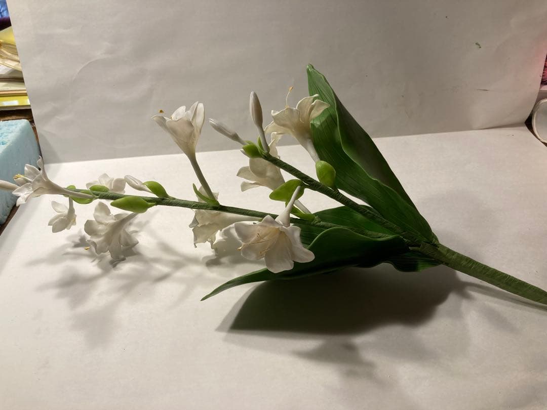 鶯さん専用 クレイフラワー　白花ギボウシ（たまのかんざし）