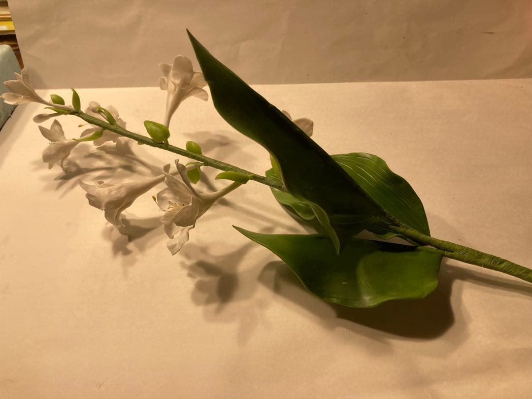 鶯さん専用 クレイフラワー　白花ギボウシ（たまのかんざし）