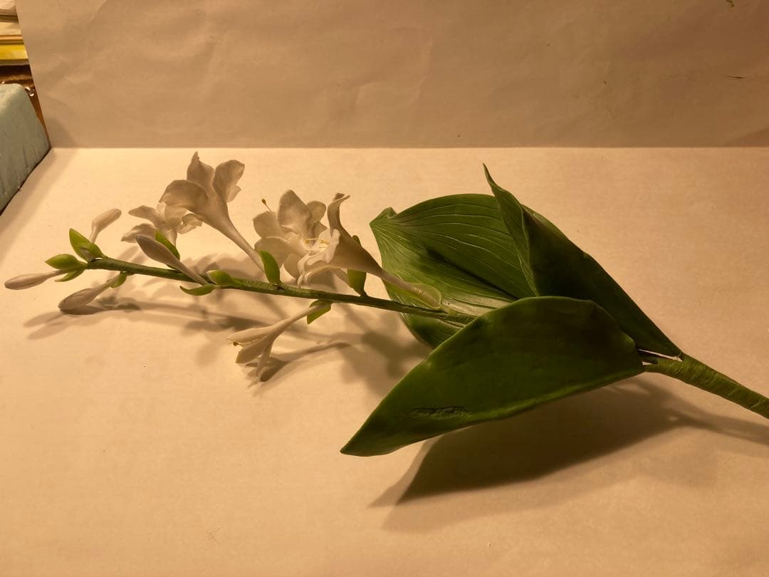 鶯さん専用 クレイフラワー　白花ギボウシ（たまのかんざし）