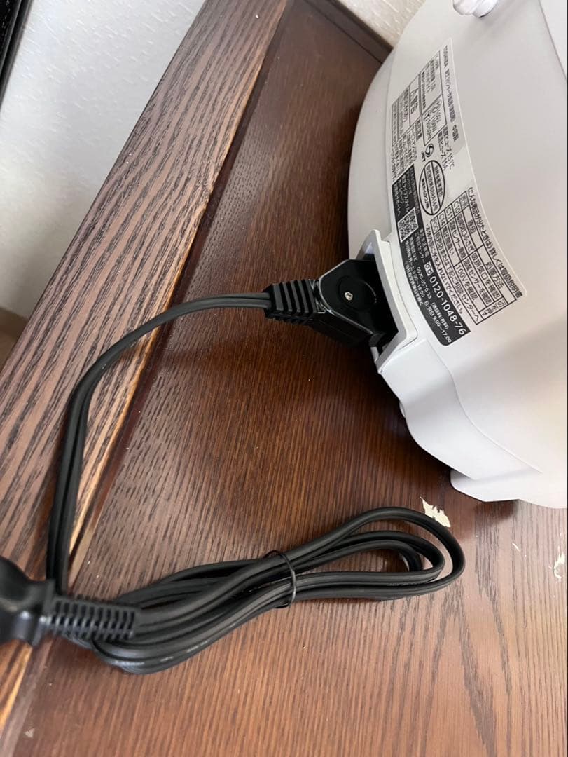 TOSHIBA 東芝IHジャー炊飯器　RC-10HR ホワイト　5.5合炊き