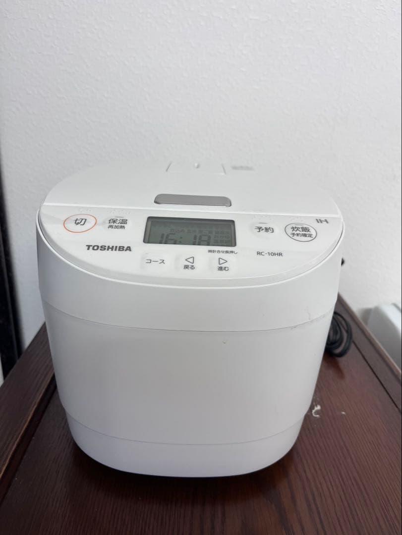 TOSHIBA 東芝IHジャー炊飯器　RC-10HR ホワイト　5.5合炊き