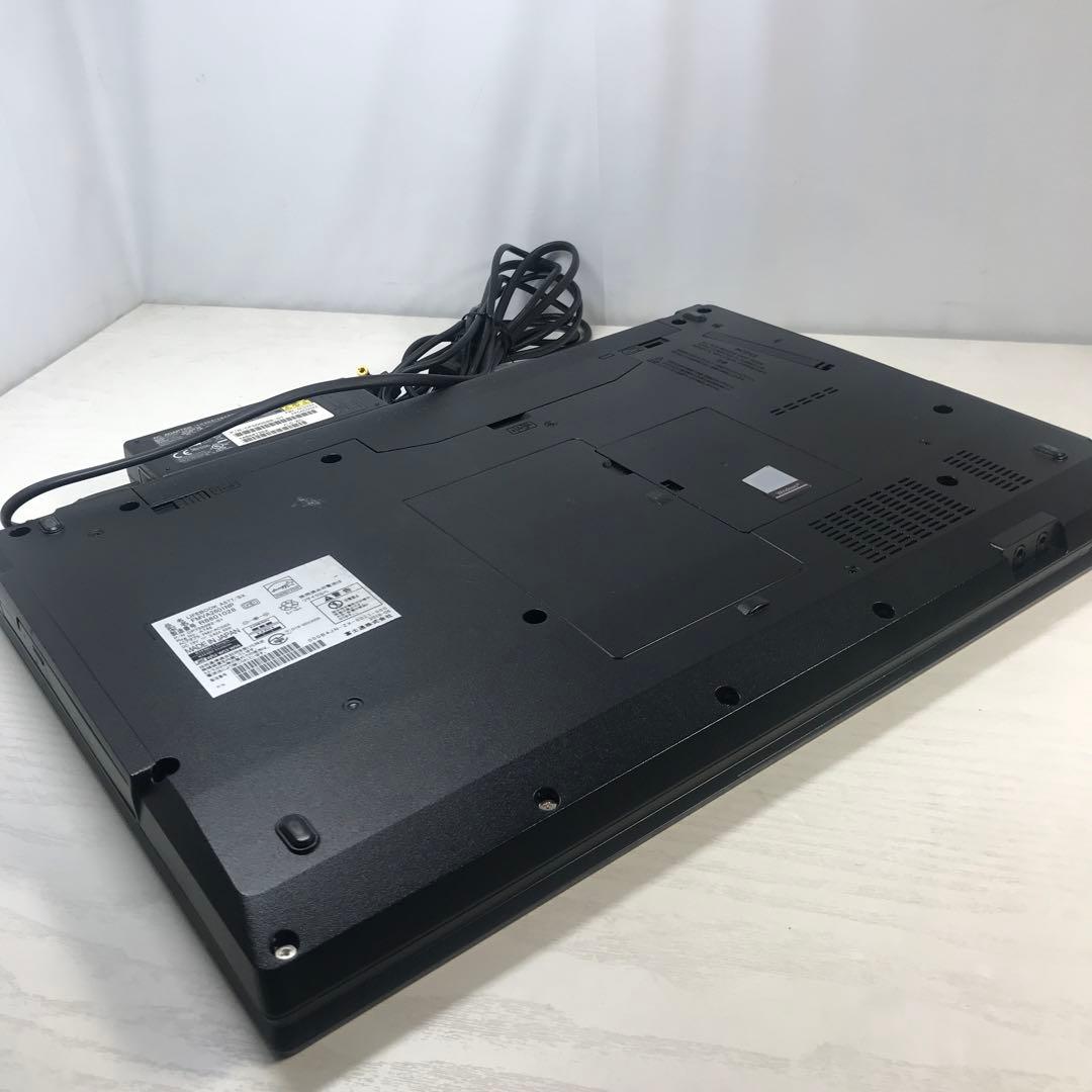 第7世代！Corei3！SSD256GB！Wi-Fi！ビジネスモデル！