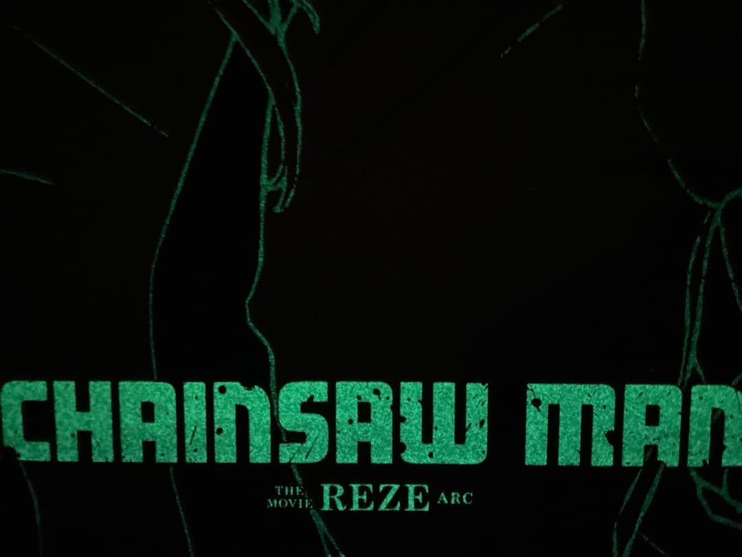 台湾劇場特典　チェンソーマン　蓄光A3ポスター　パワー