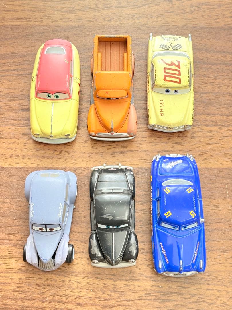 廃盤　トミカ　カーズトミカ　レジェンドレーサーセット