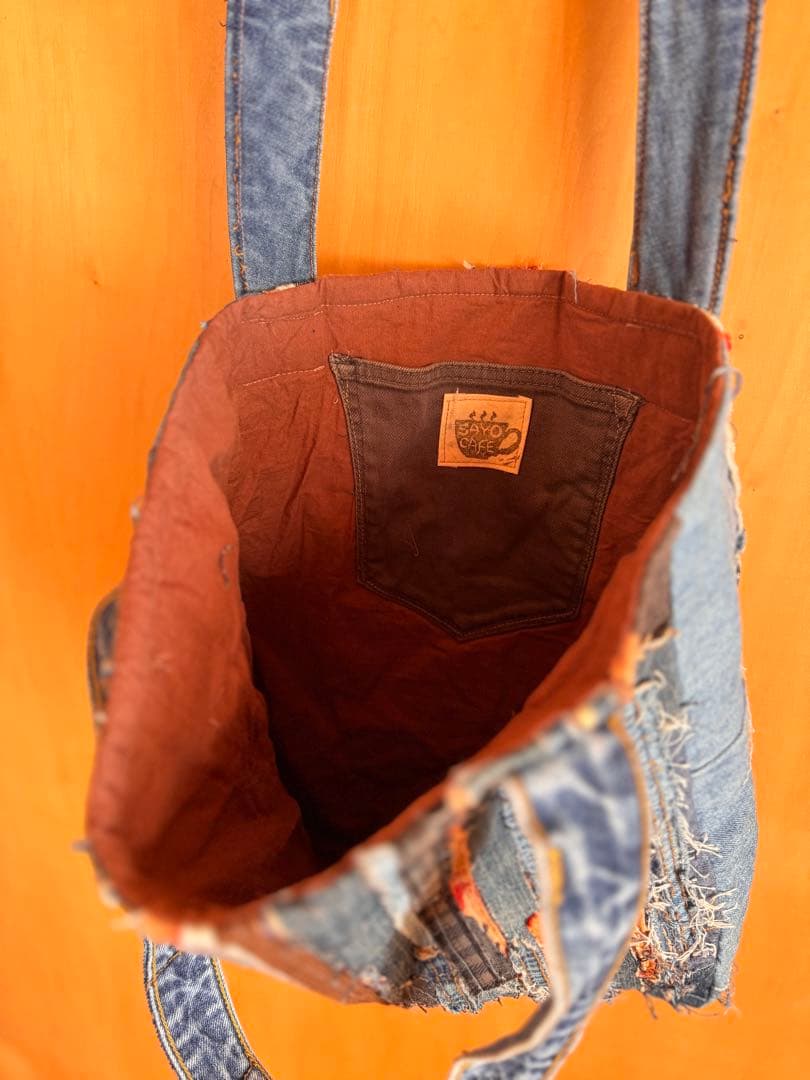 ●本日限定早割価格●SAYOCAFE、デニム再構築のオリジナルバッグ