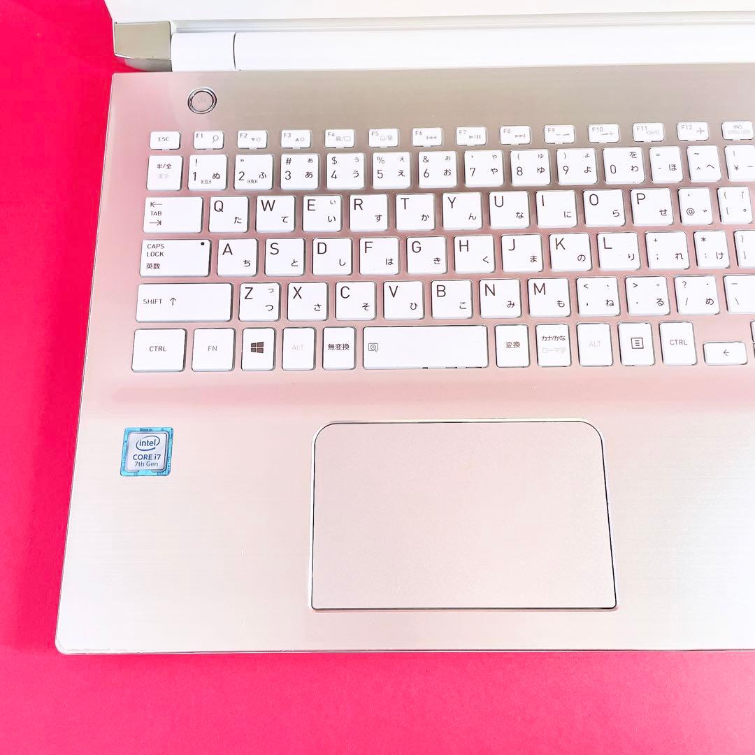 Corei7薄型ノートパソコン✨️おしゃれゴールドWin11カメラSSD512GB