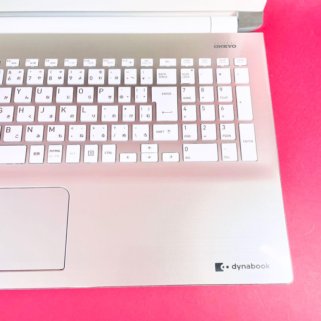 Corei7薄型ノートパソコン✨️おしゃれゴールドWin11カメラSSD512GB