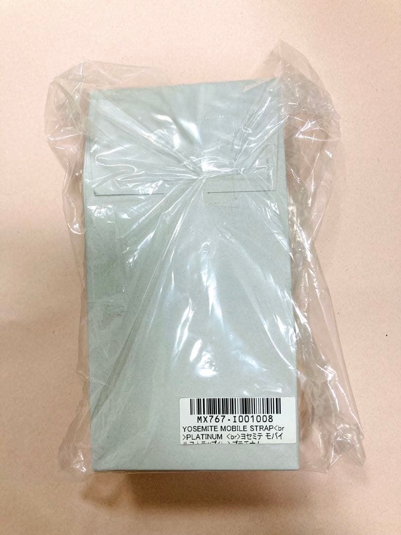 新品未開封　Yosemite ヨセミテ　モバイル　ストラップ プラチナム
