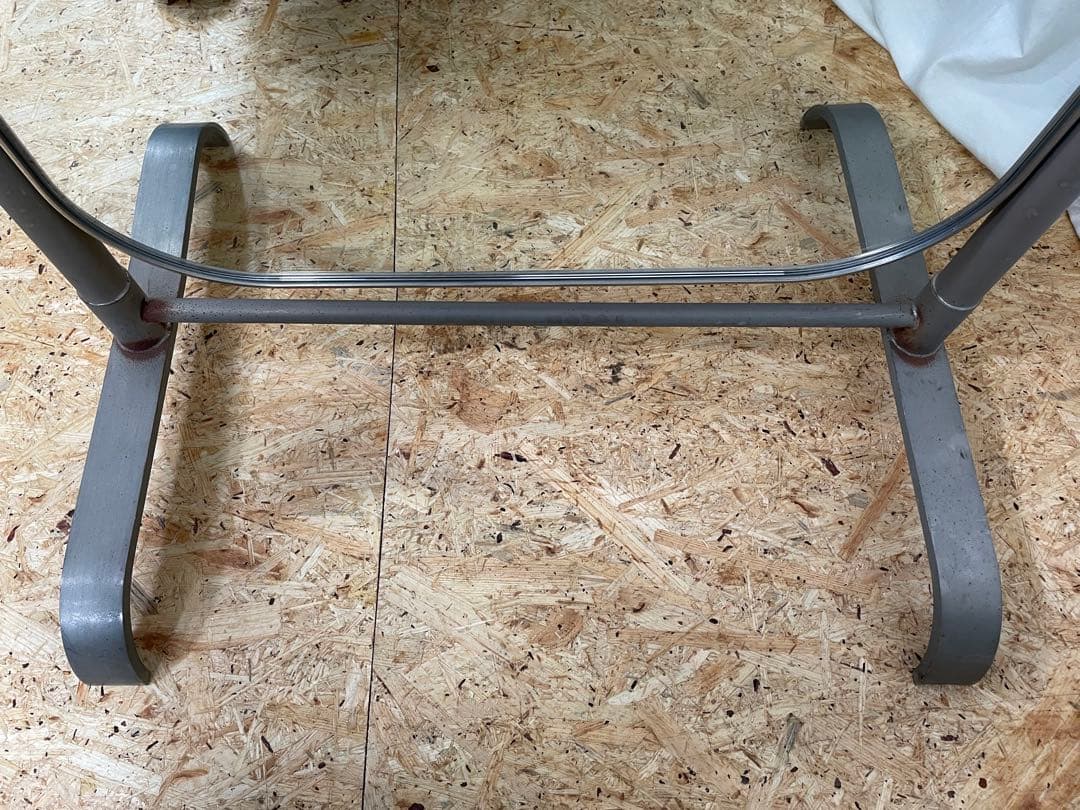 インダストリアル スタンドミラー ポストモダン 全身鏡 姿見 什器 アイアン 1