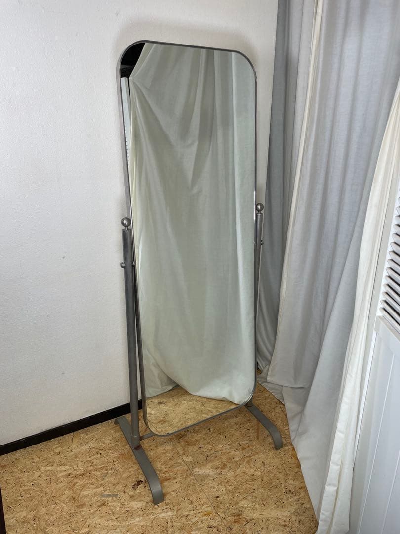 インダストリアル スタンドミラー ポストモダン 全身鏡 姿見 什器 アイアン 1