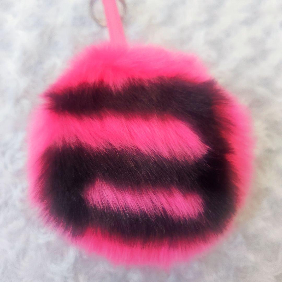 BIGBANG G-DRAGON ジヨン　ファーチャーム　ピンク