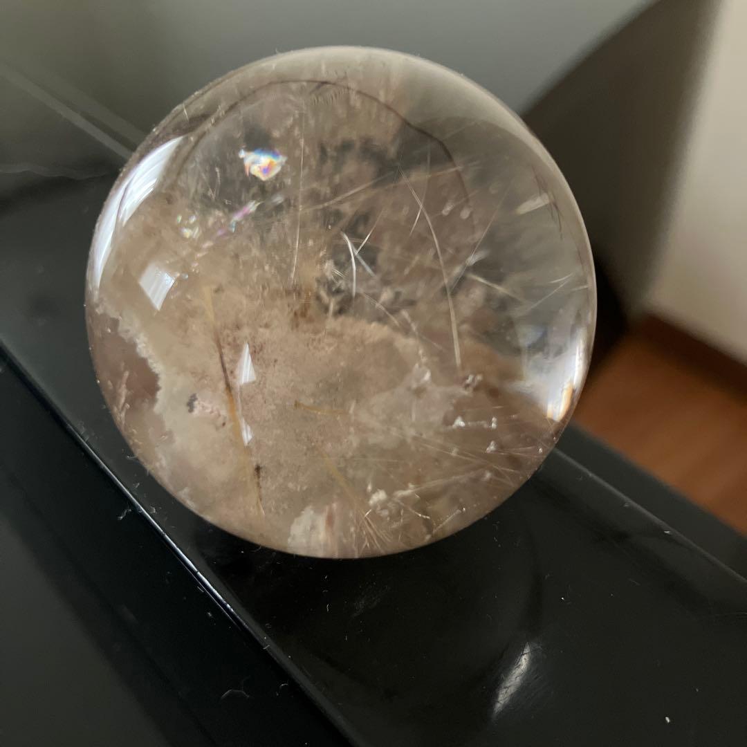 コレクションに！ホワイトガーデンとルチルクォーツの共生　スフィア　天然石置物