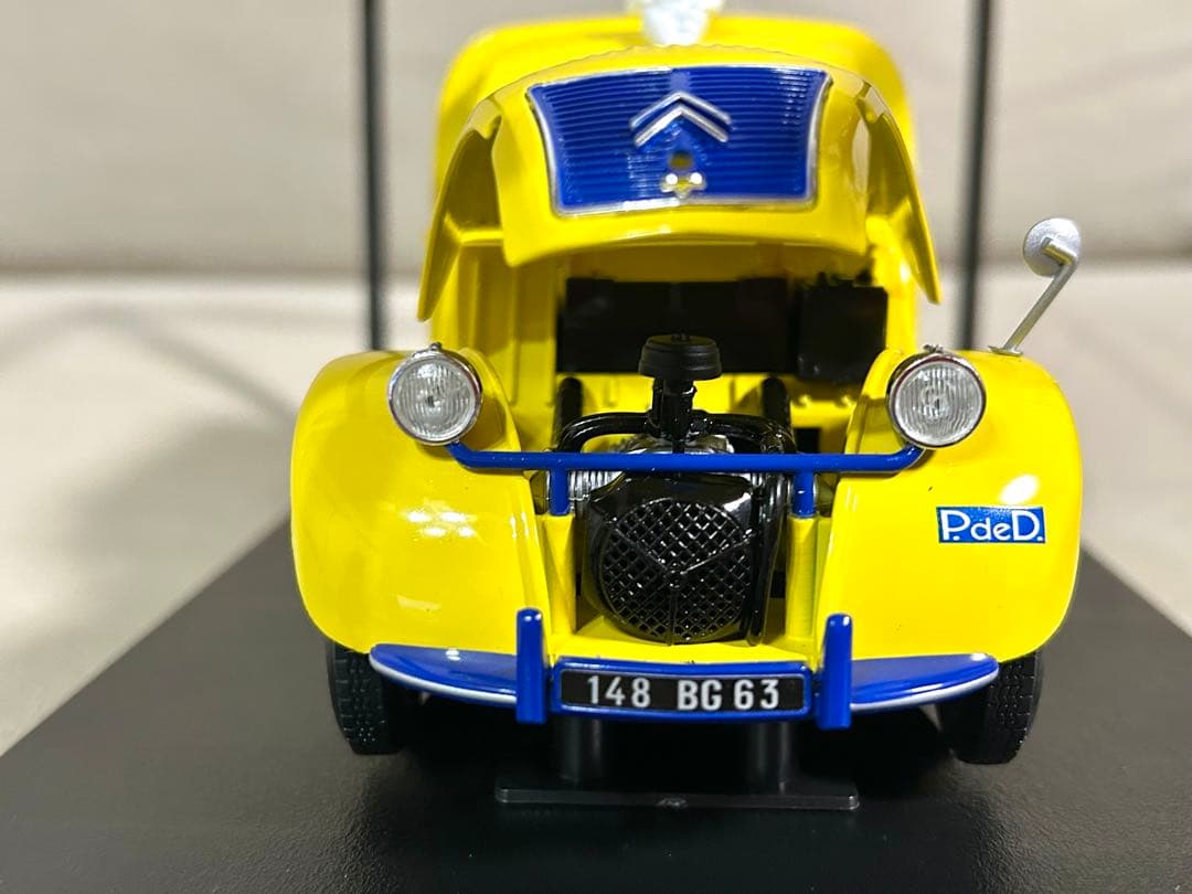 ノレブ1/18 絶版希少シトロエン2CV ミシュランサービスバンミニカー