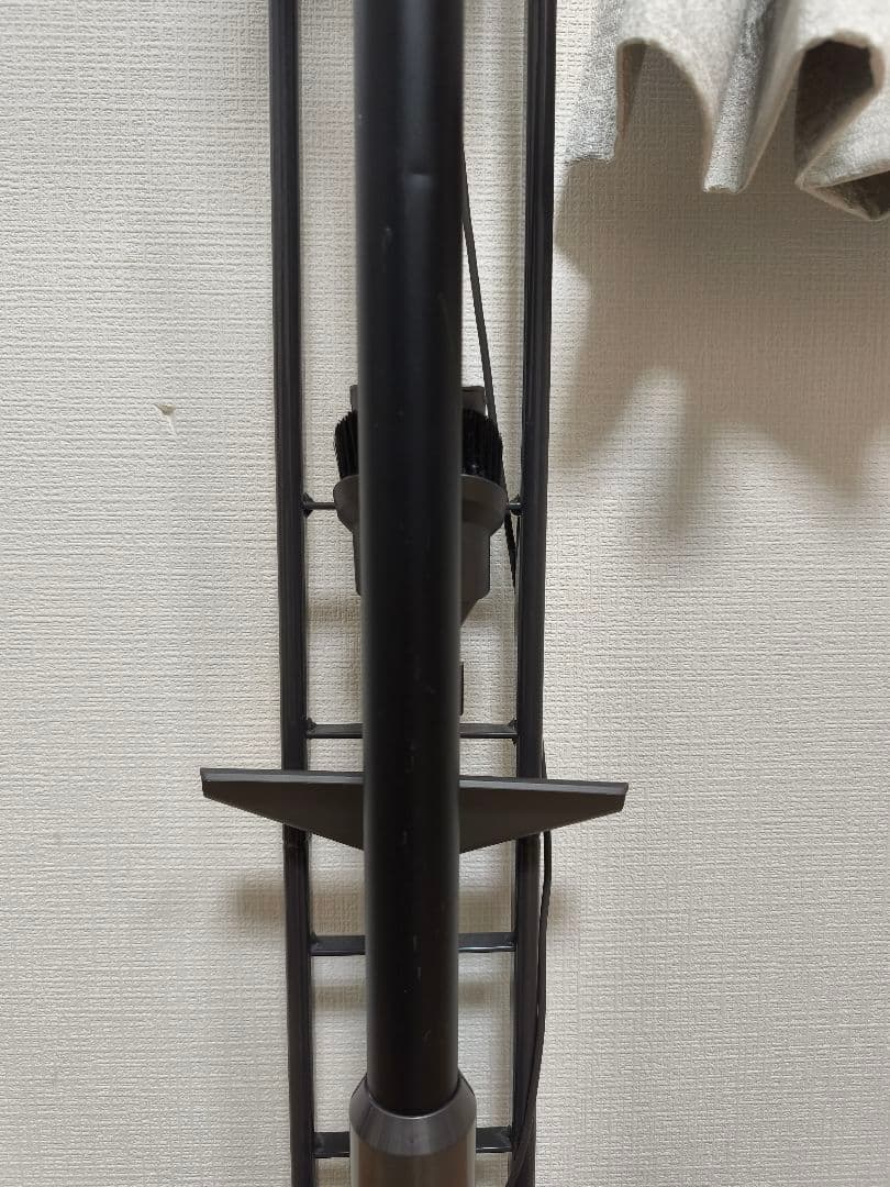 Dyson SV11掃除機　dyson V7 slim　スタンド付き