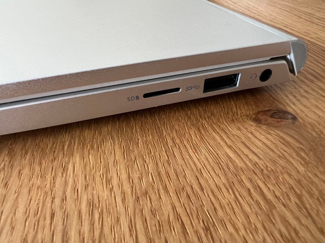 aleglia　Dell Inspiron 5505/Ryzen5