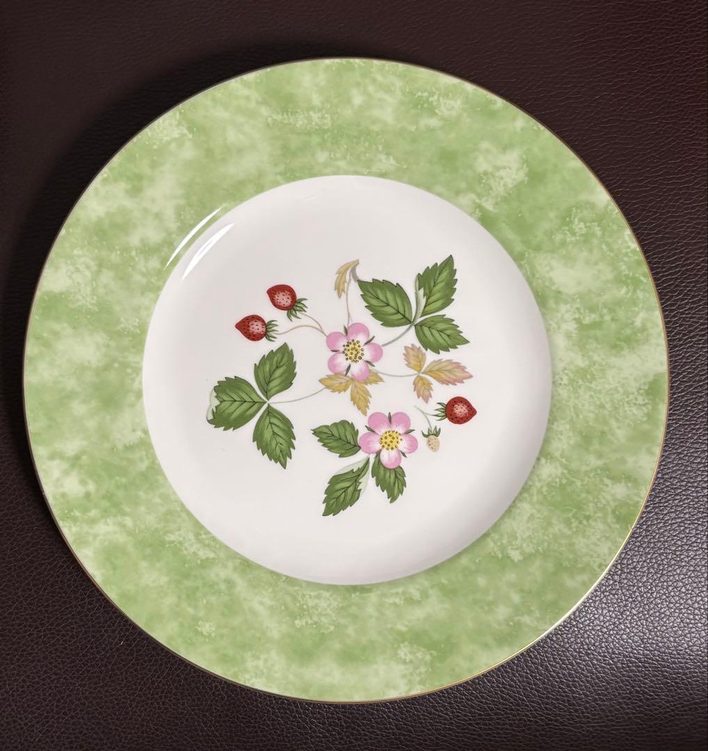 ウェッジウッド　ワイルドベリープレート2枚セット