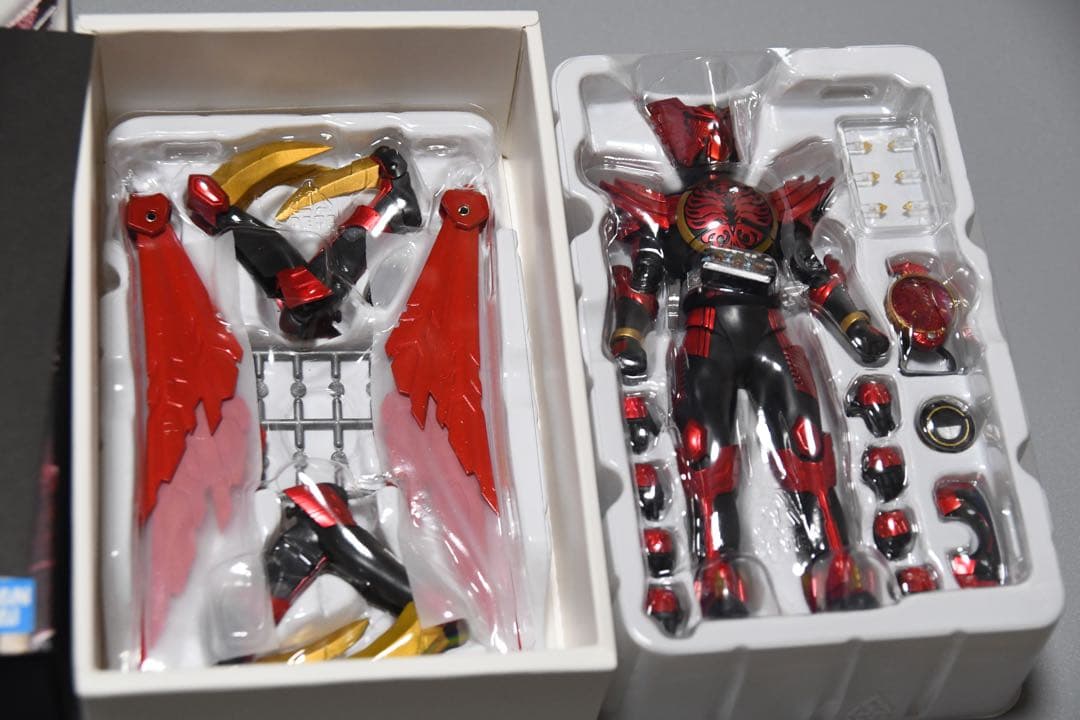 shフィギュアーツ真骨彫製法仮面ライダーオーズ　セット