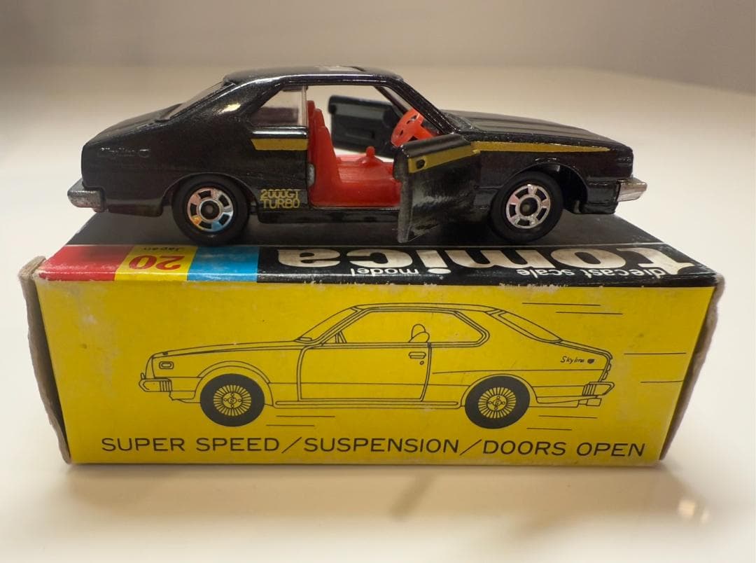トミカ ニッサン スカイライン2000 TURBO GT-ES 日本製 黒箱