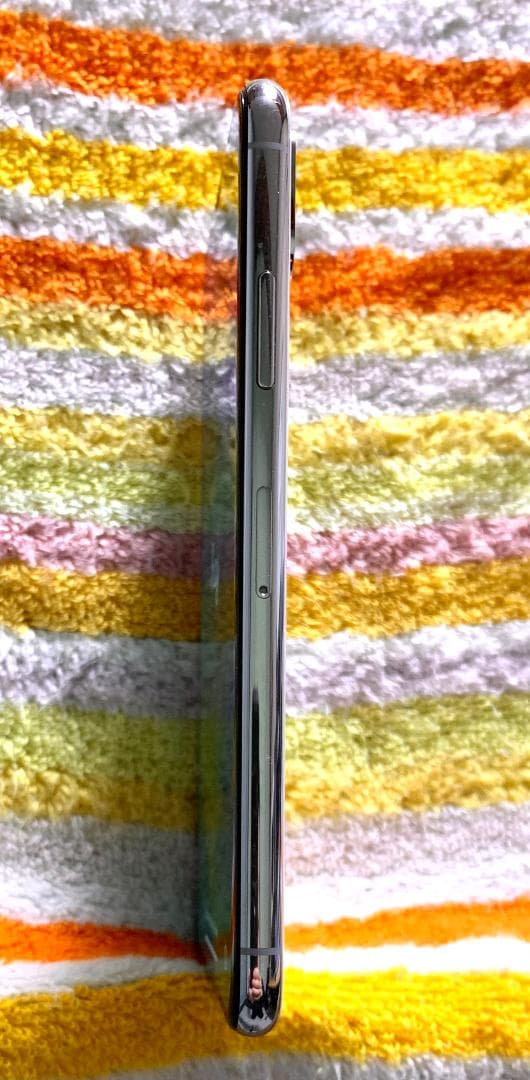 中古 iPhone X 64GB シルバー simフリー