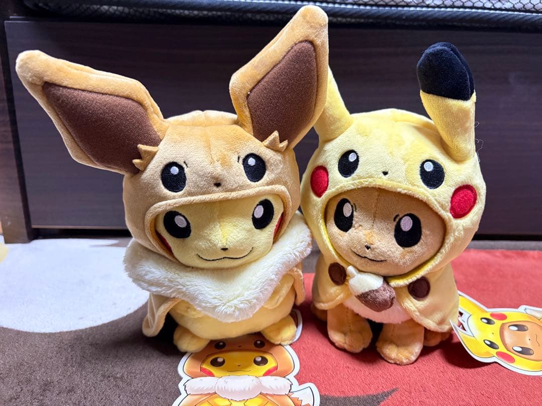 タグ付き ピカチュウ イーブイ ポンチョ ポケモンセンター限定 ぬいぐるみ