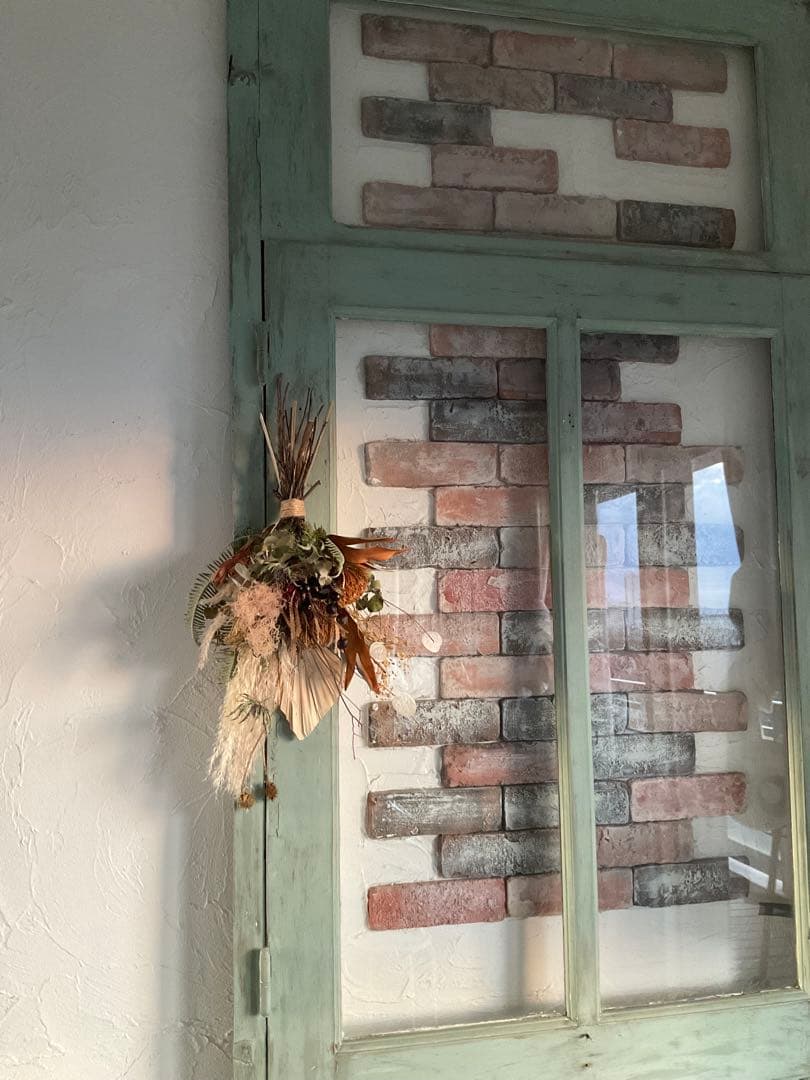 バンクシアとドライアンドラフォルモーサのコックリ秋色