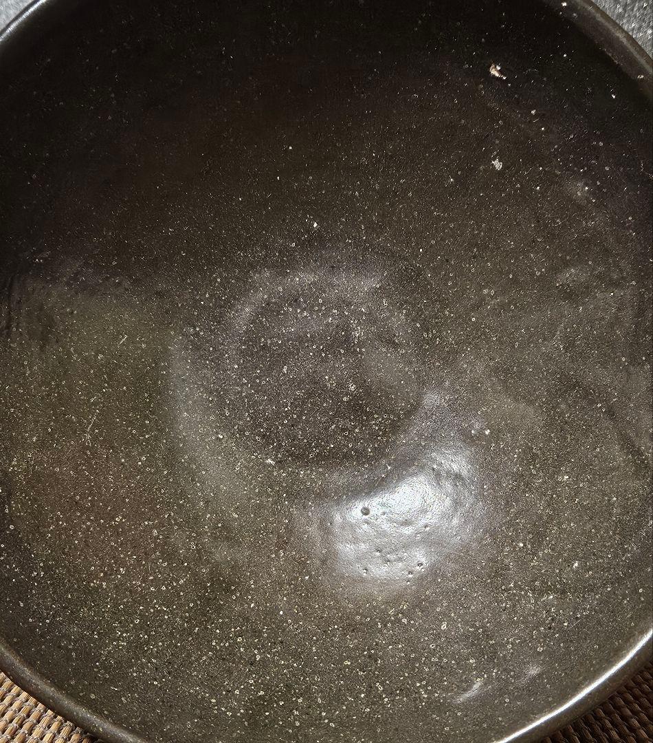 中国美術　中国陶磁器　磁州窯　堆線文様　碗　茶碗　鉢　菓子器　茶道具　陽刻鎬手