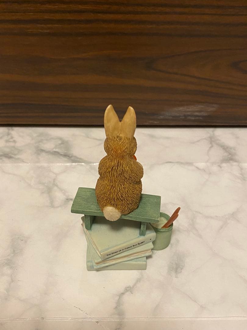 ピーターラビットのフィギュア
