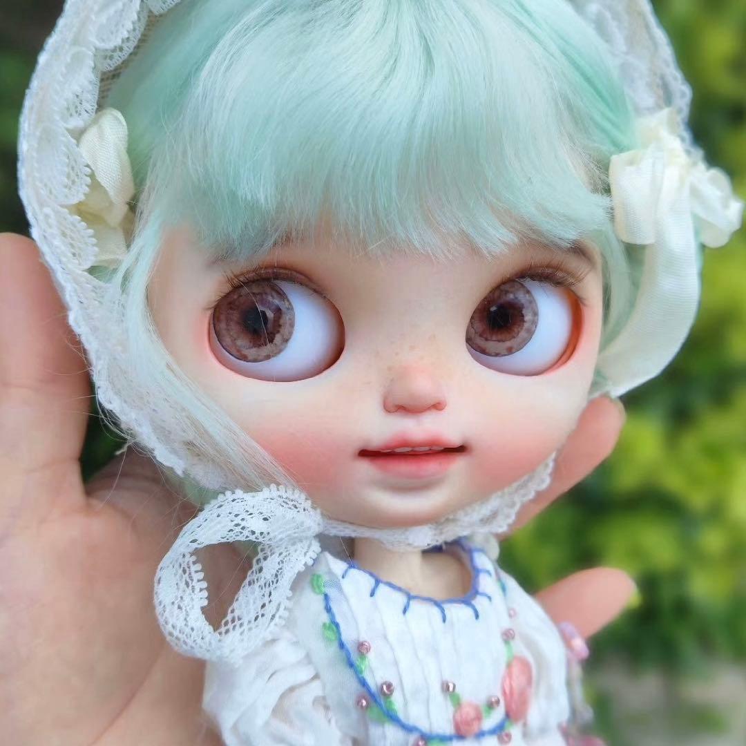 カスタムブライス ドール かわいい 海外作家様 優しい ナチュラル 微笑み
