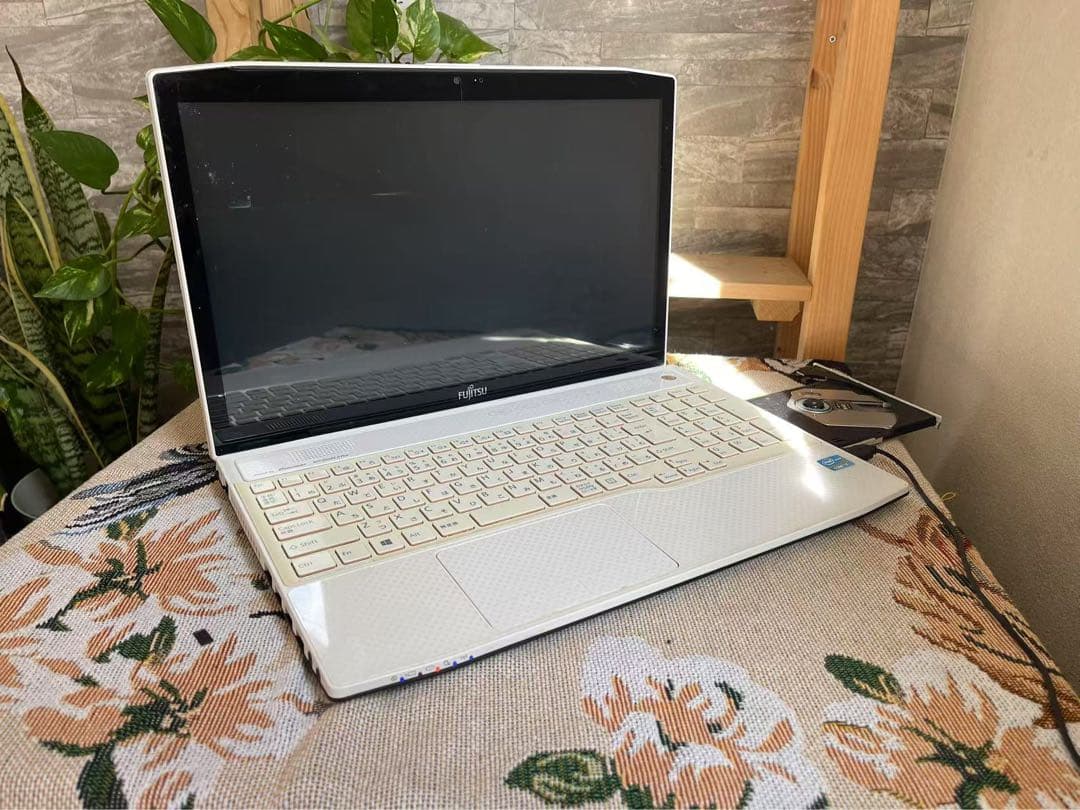 【第2世代Corei7】富士通/ パソコンノ-ト/メモリ8GB HDD1TB